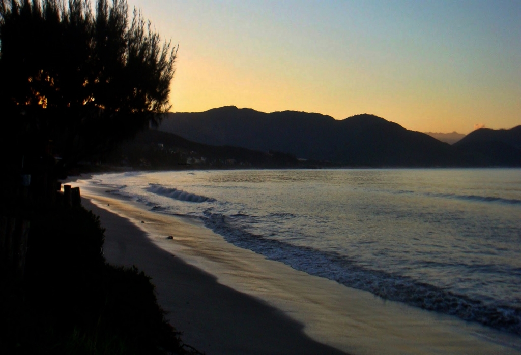  Praia de Garopaba, SC, Brasil, contemplando o final de tarde