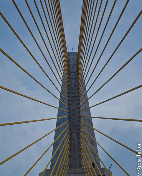 MANAUS - A Ponte sobre o rio Negro.