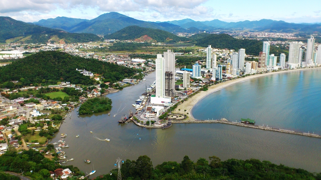 Balne&aacute;rio Cambori&uacute;